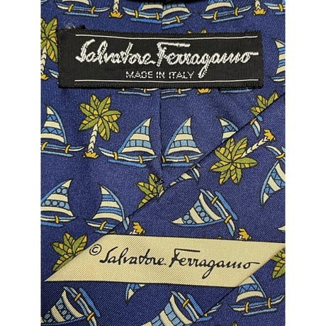 MADE IN ITALY製 Salvatore Ferragamo ヨット柄シルクネクタイ ブルー
