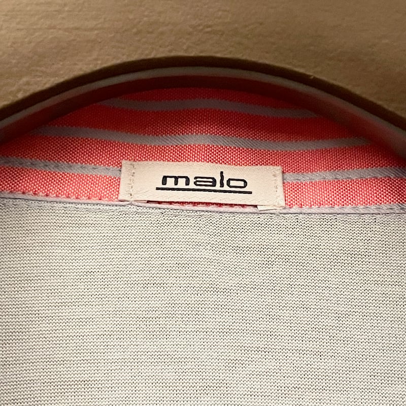 MADE IN ITALY製 malo 襟ストライプ柄ニットポロシャツ ライトブルー 