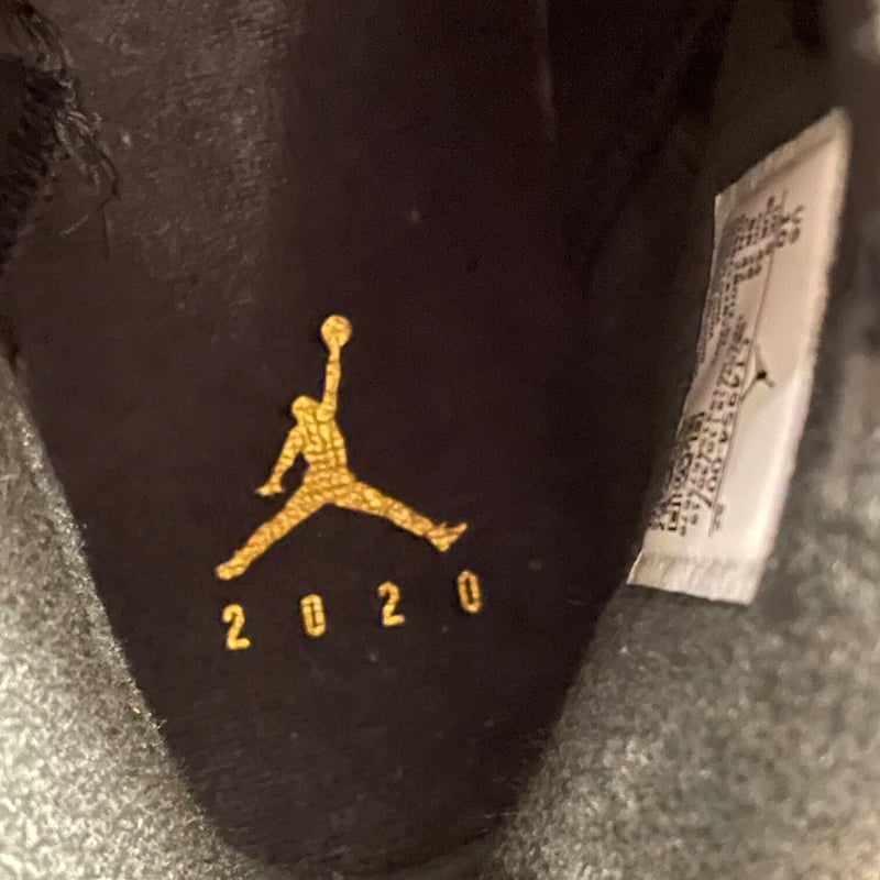 箱、黒タグ付き NIKE AIR JORDAN 6 DEFINING MOMENTS PACK