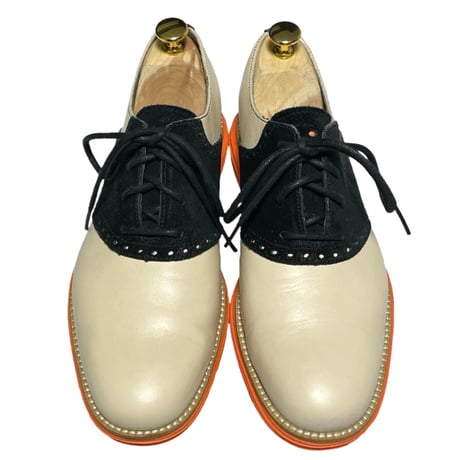 COLE HAAN レザースウェードコンビプレーントゥシューズ ベージュ×ブラック 8Mサイズ