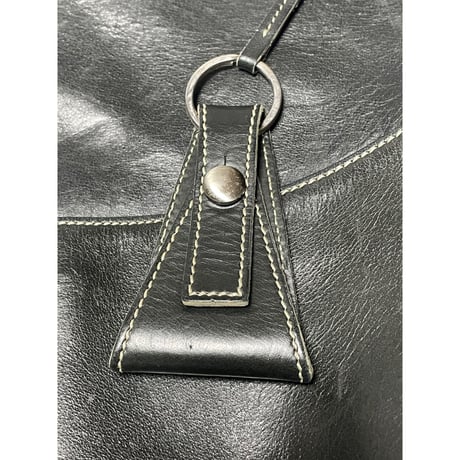 MADE IN JAPAN製 ungaro レザーショルダーバッグ モスグリーン