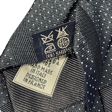 【SHIPS 取り扱い】 MADE IN ITALY製 BREUER for SHIPS HANDMADE レジメンタルドット柄シルクネクタイ ネイビー