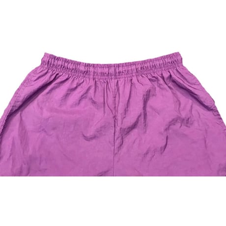 NIKE made exclusively for Lady Foot Locker ナイロンショートパンツ パープル Sサイズ