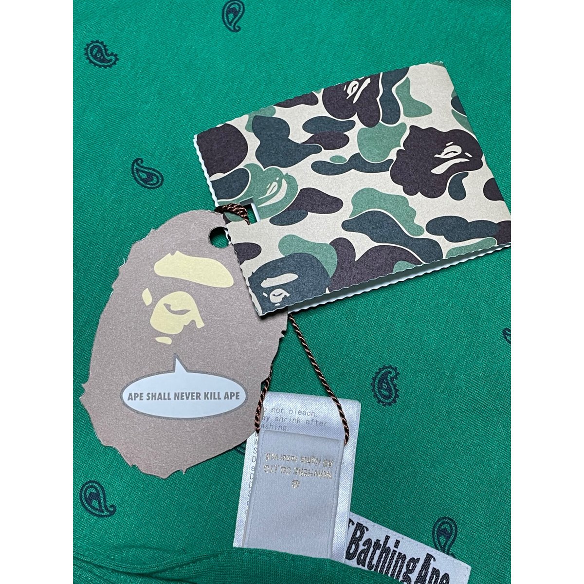 ☆タグ付き新古品☆ MADE IN JAPAN製 A Bathing Ape ペイズリー柄 