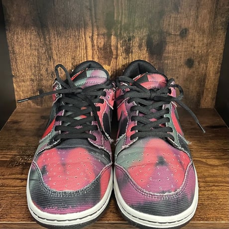 箱、黒タグ付き NIKE DUNK LOW RETRO PRM Graffiti スニーカー ピンク×ブラック US11/29cm