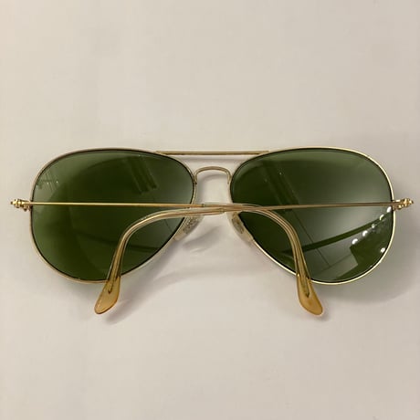 ノーブランド Ray-Banロゴケース付き AVIATOR ティアドロップサングラス ゴールド