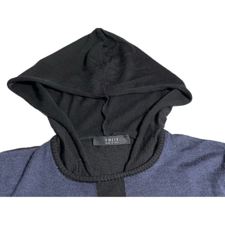 MADE IN ITALY製 VNECK プルオーバーメリノウールパーカー ネイビー×ブラック 50サイズ