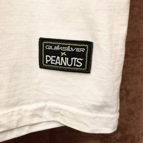 MADE IN MEXICO製 QUIKSILVER × PEANUTS SNOOPY コラボレーションプリントTシャツ ホワイト Sサイズ