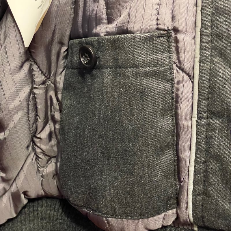 アルマーニ　ブルゾン　レザージャケット　スタジャン　アルマーニジーンズ d1101ce80680ff5c36b23aa738ab77