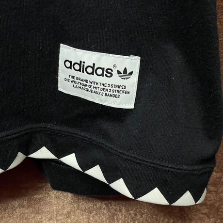 adidas チェーンデザインタンクトップ ブラック Oサイズ