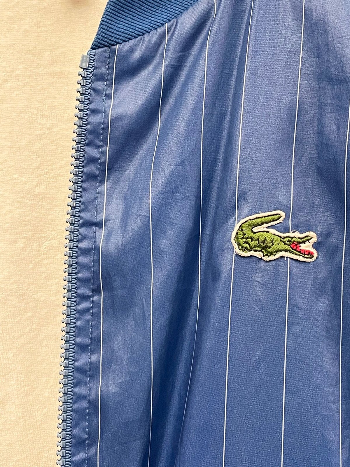 MADE IN FRANCE製 LACOSTE ストライプ柄ナイロンジャケット ブルー 3 