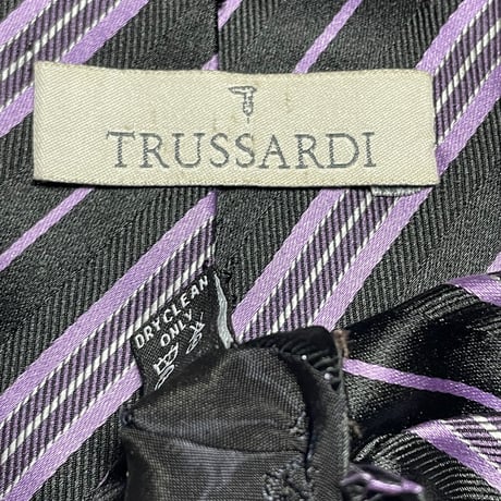 MADE IN ITALY製 TRUSSARDI レジメンタル柄シルクネクタイ パープル
