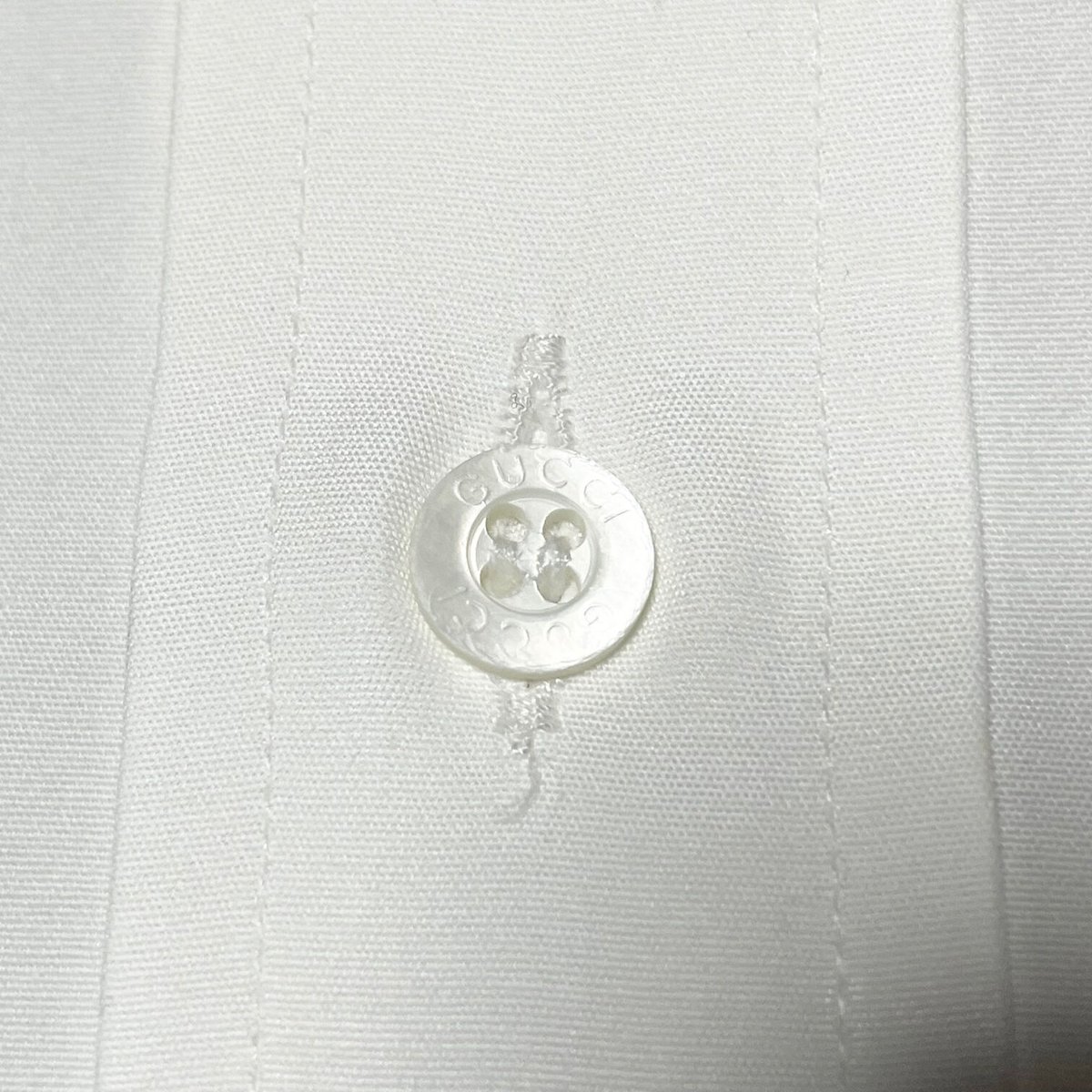 MADE IN ITALY製 GUCCI 長袖シャツ ホワイト 42-16 1/2サイズ | MADE IN ITALY製 GUCCI 長袖シャツ ホワイト 42-16 1/2サイズ |