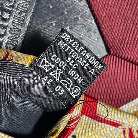 MADE IN ITALY製 GIANFRANCO FERRE スカーフデザイン総柄シルクネクタイ レッド×ボルドー