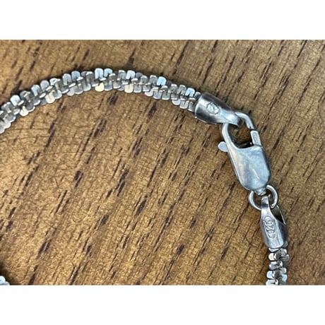 箱付き シルバー925製 AVALANCHE 刻印入り ツイストネックレス シルバー 幅3mm×40cm