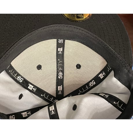 NEW ERA × NEW YORK YANKEES 稲妻柄ベースボールキャップ ネイビー 7-1/8 56.8cm
