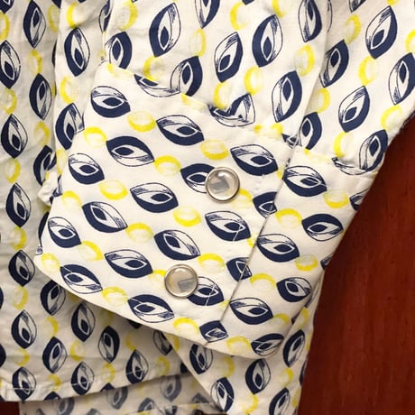 MADE IN ENGLAND製 80s～90s COLIN HARVEY BLUE SPOT 総柄長袖ウエスタンシャツ ホワイト Mサイズ