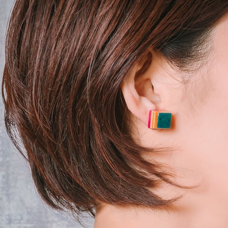 ★新品★ HANDMADE MADE IN ITALY製 SIMONE FRABBONI リサイクルスケートボードピアス グリーン×オレンジ