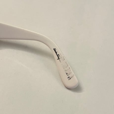 MADE IN ITALY製 Salvatore Ferragamo フラワーデザインサングラス ホワイト