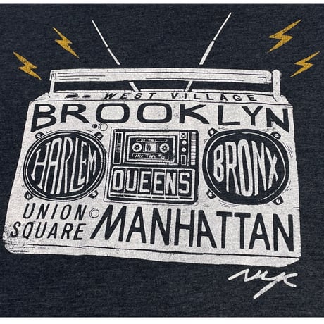 BROOKLYN CALLING N.Y.C ラジカセTシャツ チャコールグレー Sサイズ