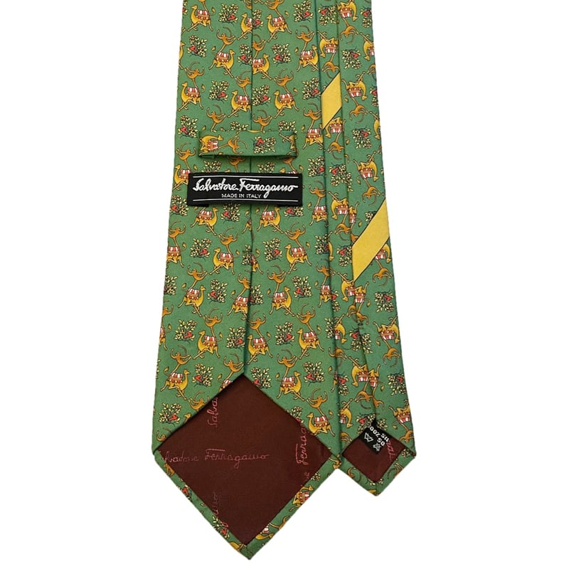 MADE IN ITALY製 Salvatore Ferragamo アニマル柄シルクネクタイ