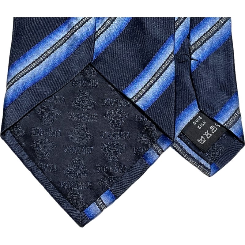 MADE IN ITALY製 VERSACE レジメンタルストライプ柄シルク MADE IN ITALY製 VERSACE レジメンタルストライプ柄シルク