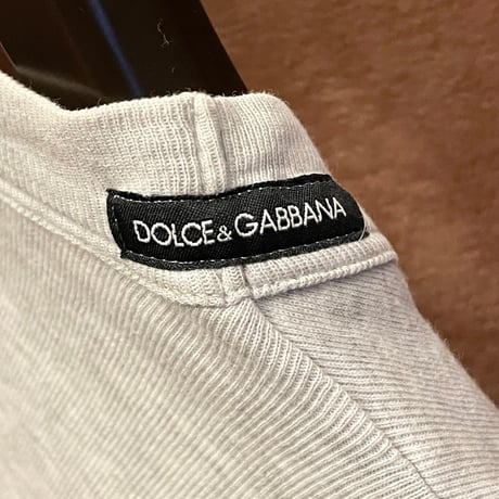 MADE IN ITALY製 DOLCE & GABBANA VネックレイヤードTシャツ グレー×ピンク 44サイズ