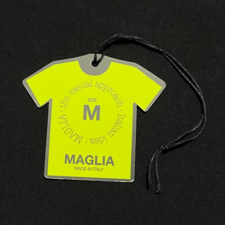 ★新品★ MADE IN ITALY製 MAGLIA 2025年SSモデル L-2814B ロゴプリントクルーネック長袖Tシャツ ブラック S～XLサイズ