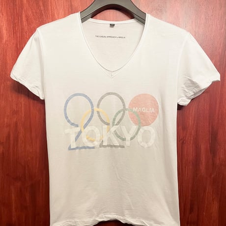 レア MADE IN ITALY製 MAGLIA 「2020 TOKYO OLYMPIC」 VネックプリントTシャツ ホワイト XSサイズ