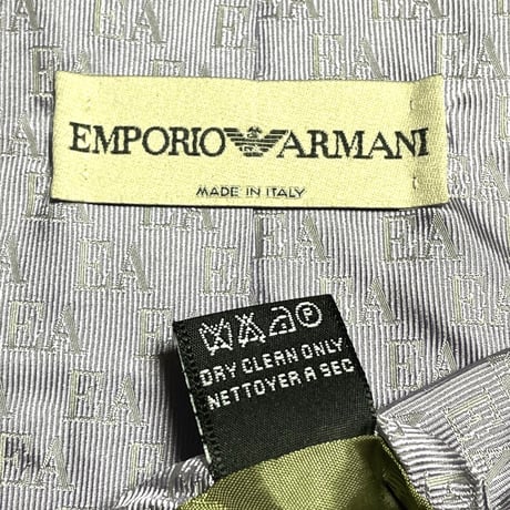 MADE IN ITALY製 EMPORIO ARMANI 小紋柄シルクネクタイ パープル