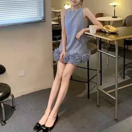 フラワーモチーフストライプワンピース