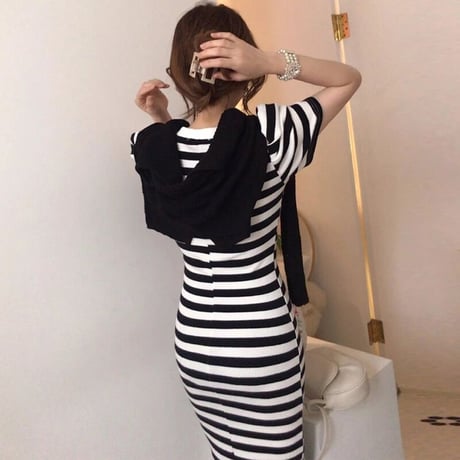 バックスリット ボーダーワンピース
