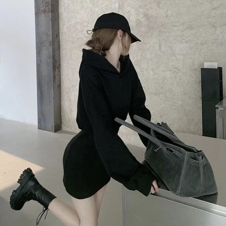 ブラックフーディ タイトスウェットワンピース