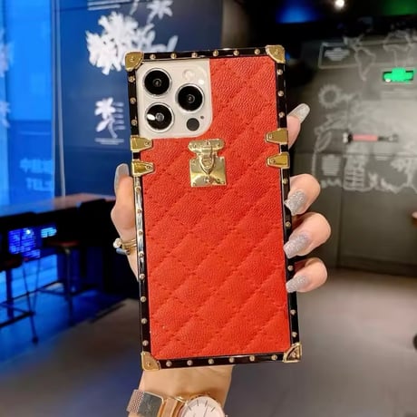 スタッズバンパーiPhoneケース 4色展開