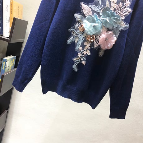 クラシックフラワーワッペンニット 4色展開