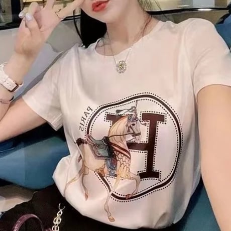 ハイデザイン サテンTシャツ