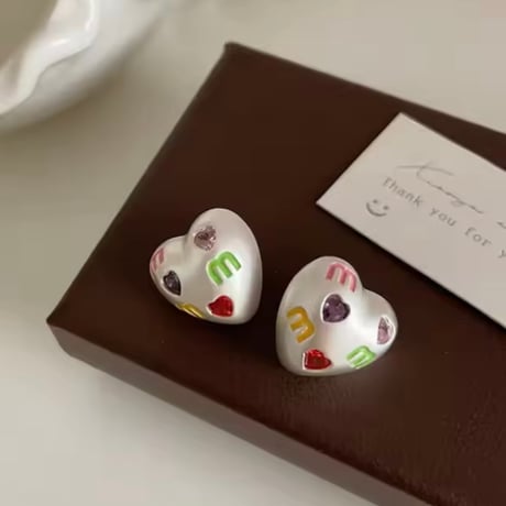 カラフルハートピアス
