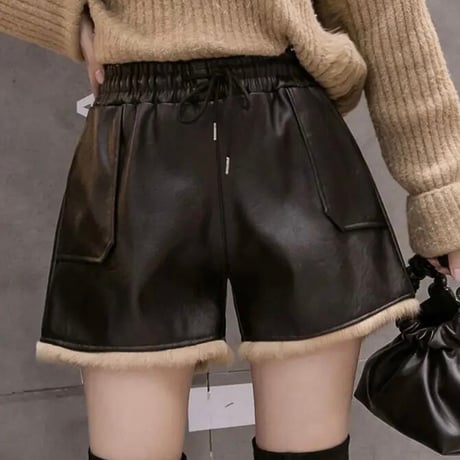 ヘムファー レザーショートパンツ 2色展開