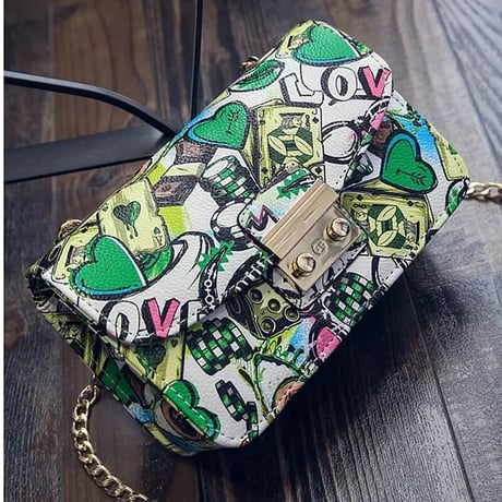 グラフィック チェーンバッグ 3色展開