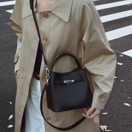 レトロバックルレザーバケットバッグ 3色展開