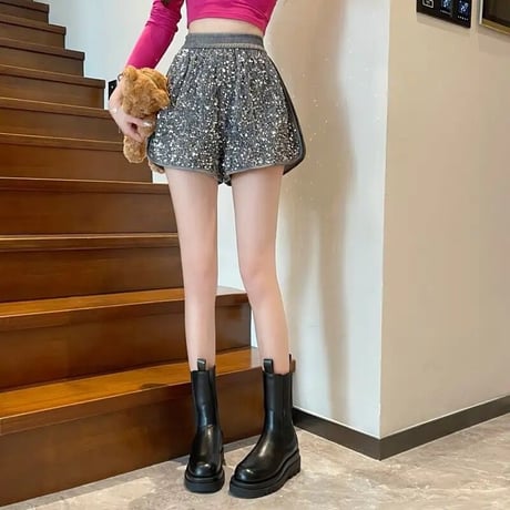 スリットスパンコール ショートパンツ 2色展開