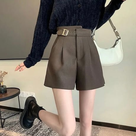 ゴールドバックル タックショートパンツ 2色展開