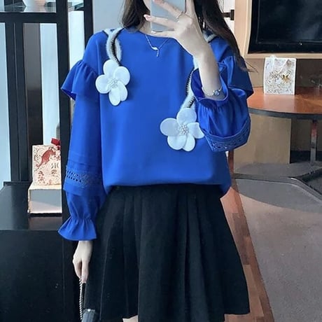 フラワーモチーフ ステッチトップス 2色展開