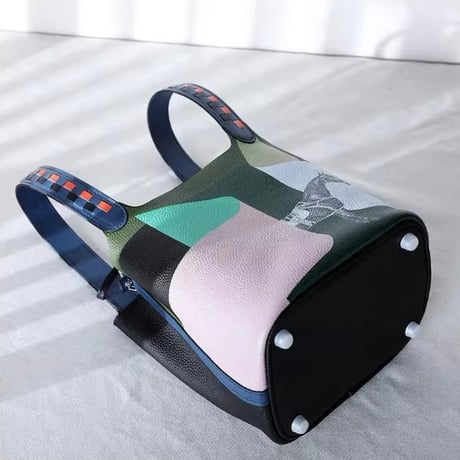 クラシックレザーバケットバッグ 3色展開