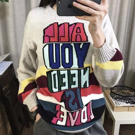 カラフルメッセージ ニット