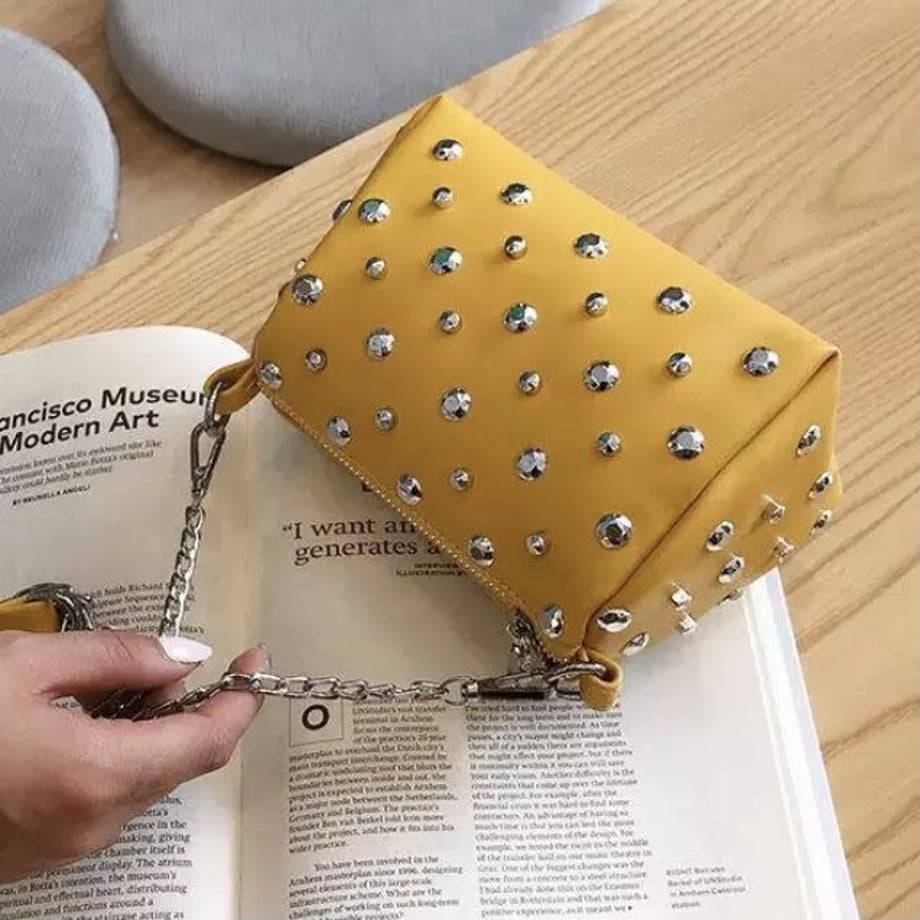 60953109047a9d769612e126