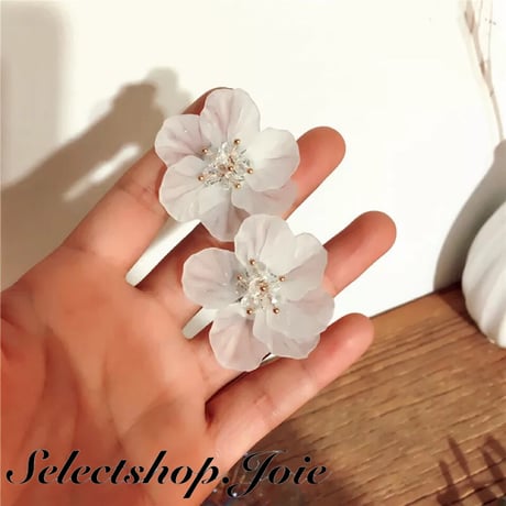 【White即納】フラワーペタルピアス 4色展開