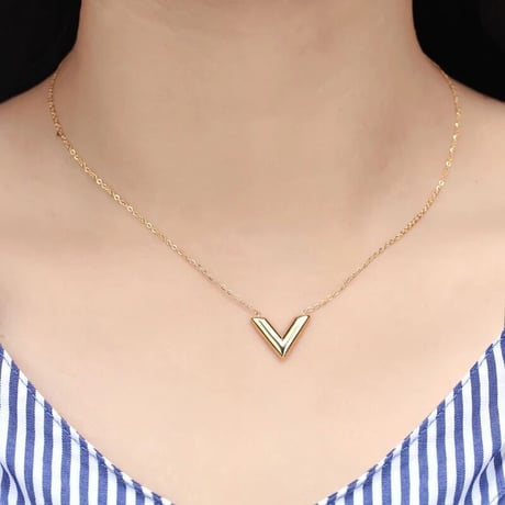Vデザイン ネックレス 3色展開