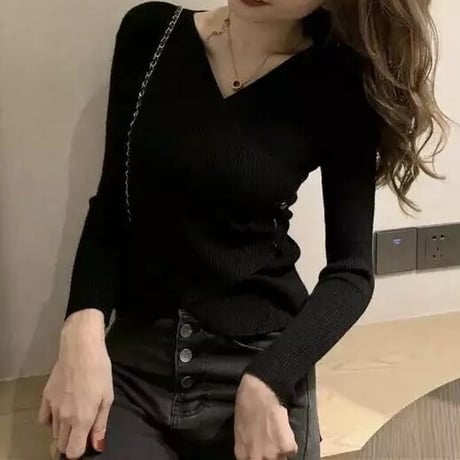 バストクロス Vネックニット 4色展開