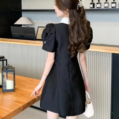 ビジューパフスリーブワンピース